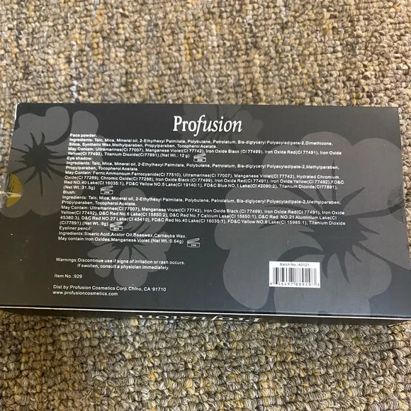 Designer makeup set - Picture 5 of 10